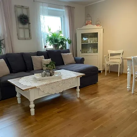 Gemuetliche In An Der Weinstrasse *