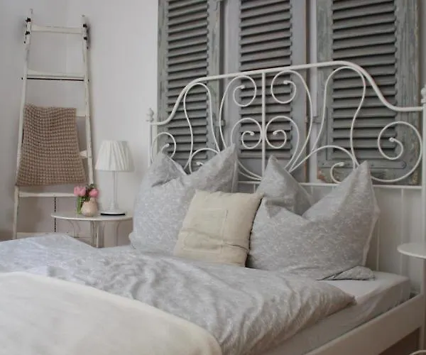 Gemuetliche In An Der Weinstrasse דירה אידסהיים