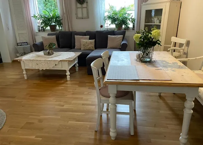 Gemuetliche In An Der Weinstrasse דירה